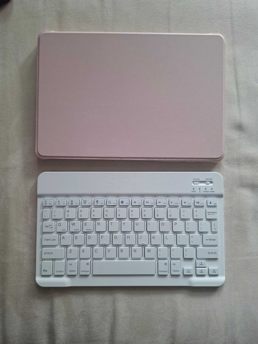 Tablet Samsung Galaxy Tab S6 Lite 2022 + klawiatura