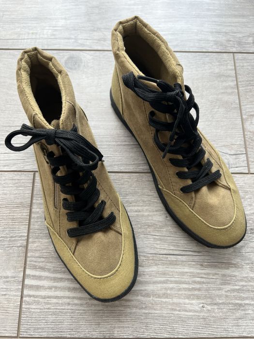 Нові теплі кеди