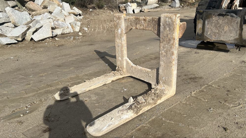 Pá carregadora Volvo BM L180