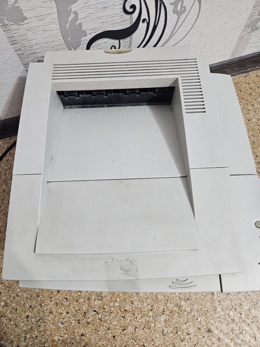 Прінтер HP 2200D