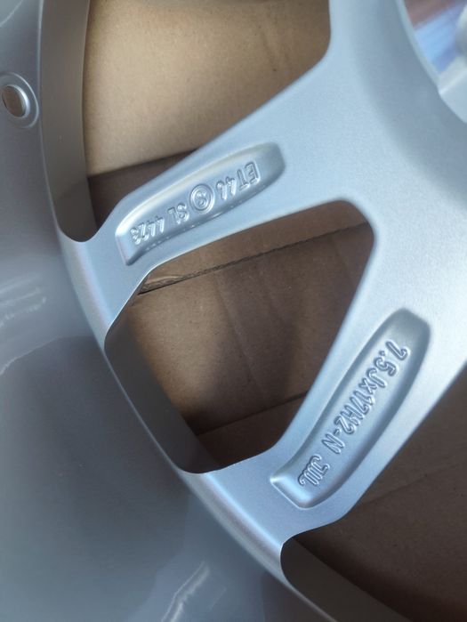 Fabrycznie nowe alufelgi felgi 17 5x100 Seat VW taigo Tiguan T-Roc