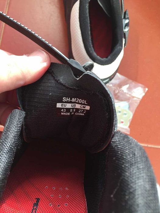Sapatos ciclismo SHIMANO M200L -- Tam. 43