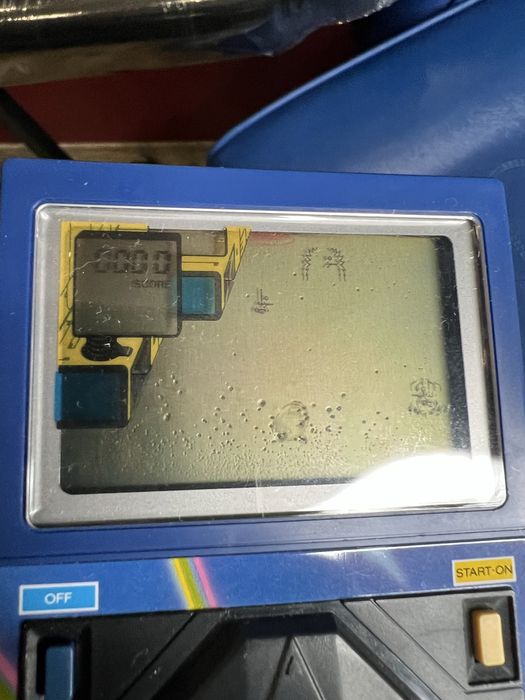 Videojogo da Casio CG-130 Astro Chicken