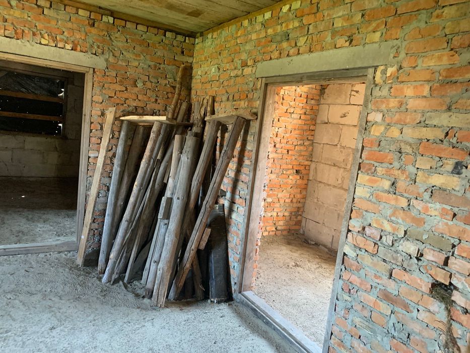 Будинок без внутрішніх робіт