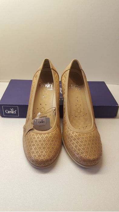 Нові шкіряні туфлі Caprice