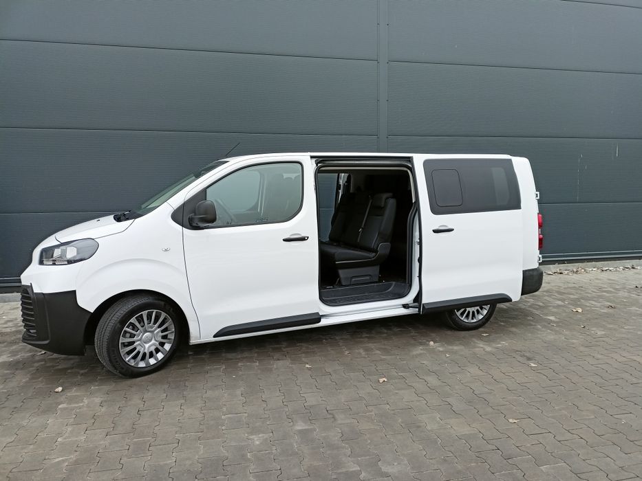 Wynajem busa Bus wynajem Busa Wynajem samochodu dostawczego WynajemBus