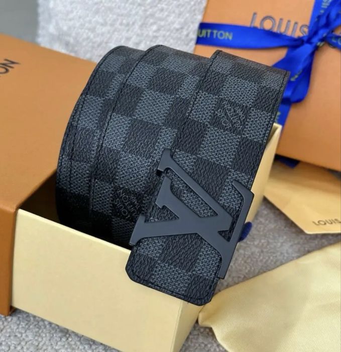 Кожанный Ремень Louis Vuitton c черной пряжкой LV люкс