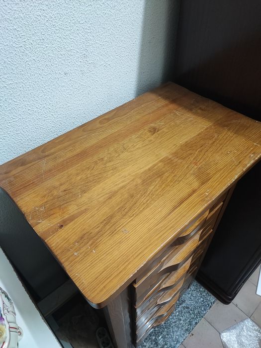 Cómoda com gavetas