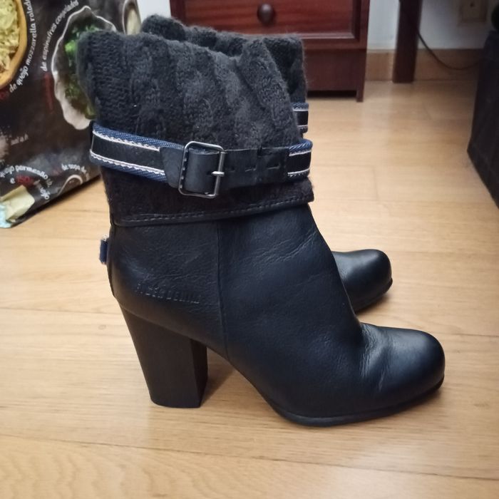 Botins Tommy Hilfiger de salto alto