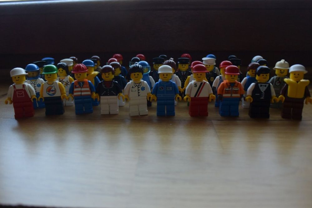 LEGO CITY Oryginalna Figurka Mieszkaniec Miasta Rarytas Kolekcjonerski