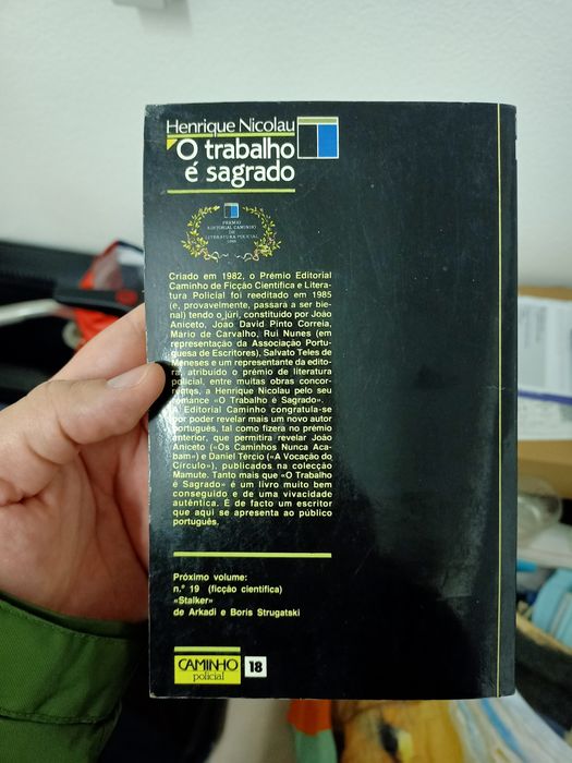 Livro "O trabalho é sagrado" - Henrique Nicolau