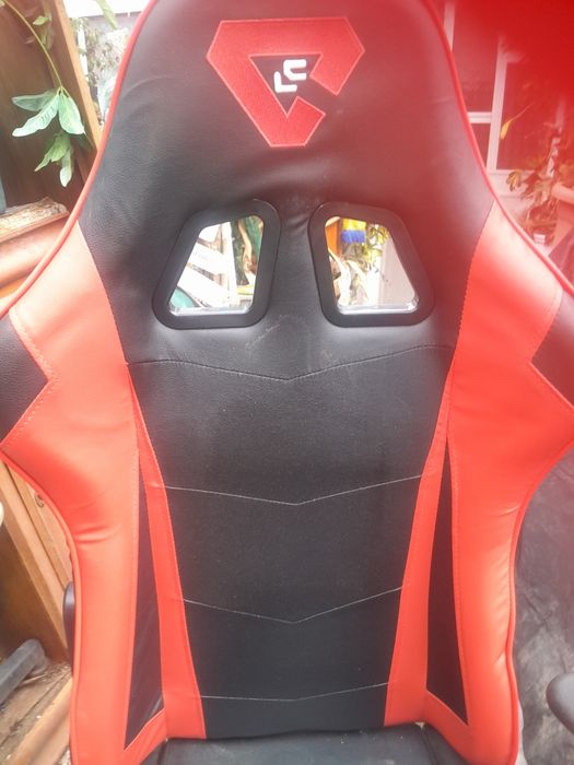 Cadeira  BGAMER em optimo estado 15€