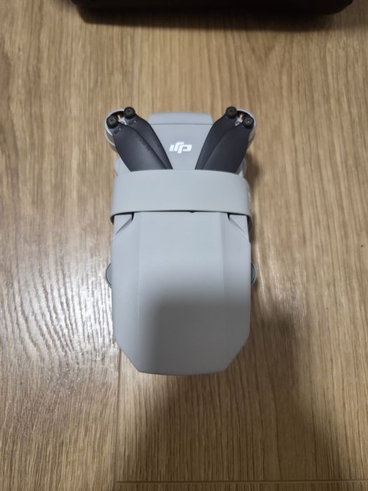 Dron DJI Mini 2 SE Fly More Combo