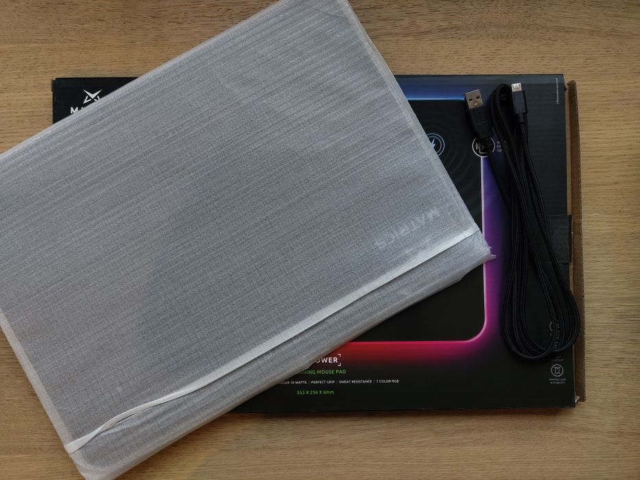 Matrics gaming pad - wireless charging - mouse pad425907000769269764