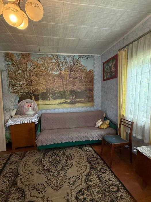 Продаж теплого будинку в смт Березне неподалік від центру