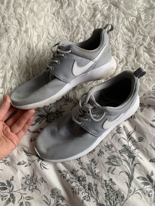 Nike roshe run szare