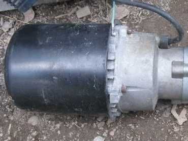 Электродвигатель асинхронник  с минимойки  220в     1.1кВТ  2800об/мин