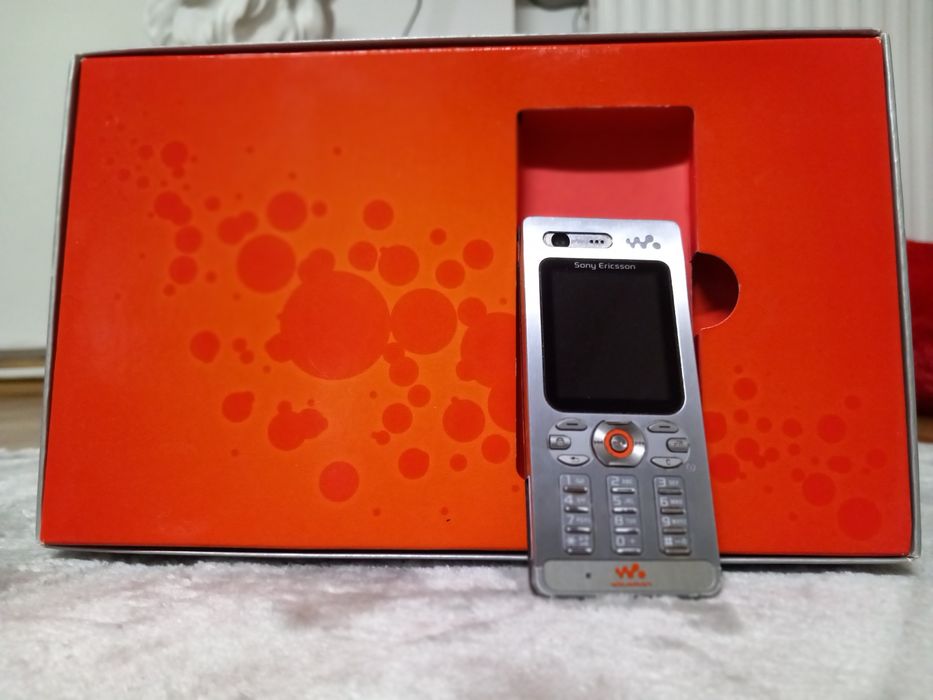 Sony ericsson w880i sprawny kultowy bez sim loca