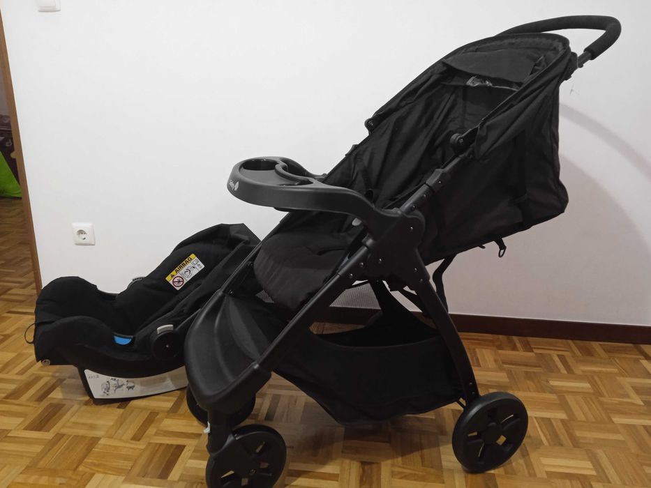 Carrinho de bebe novo