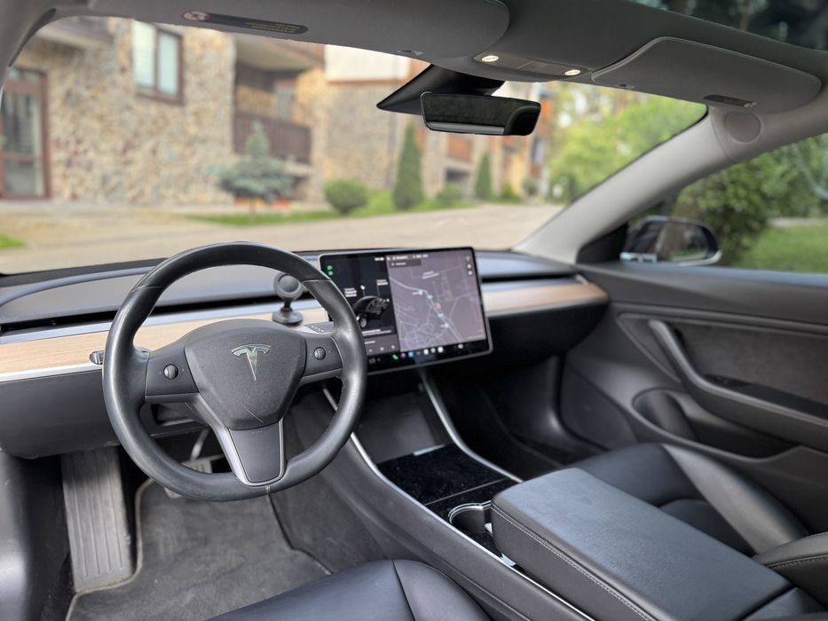 Tesla Model 3 (тесла модел 3)