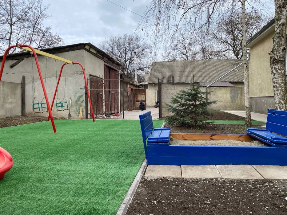 Детская площадка. Горка, качеля, песочница.