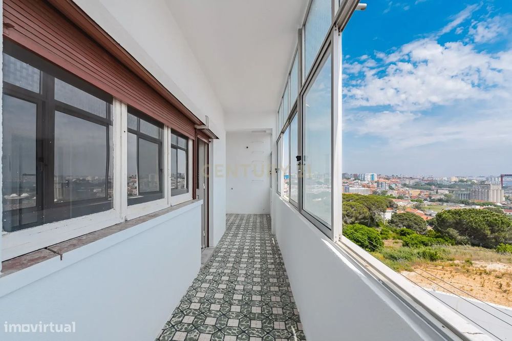 Apartamento T3 com vista sobre o rio na Cova da Piedade