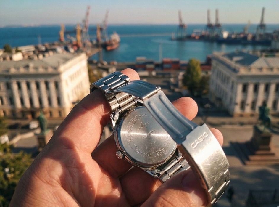 Годинник Casio б/в
