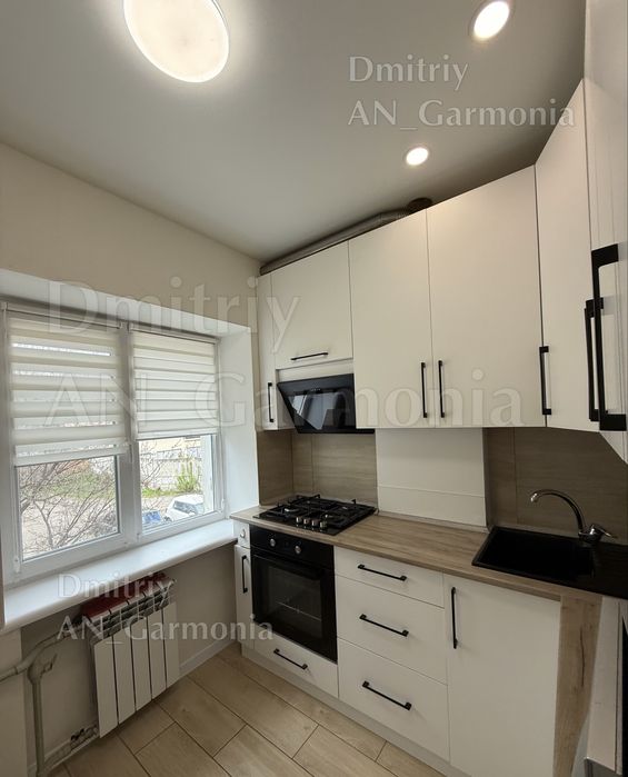 2-К Центр, Свет невыключают