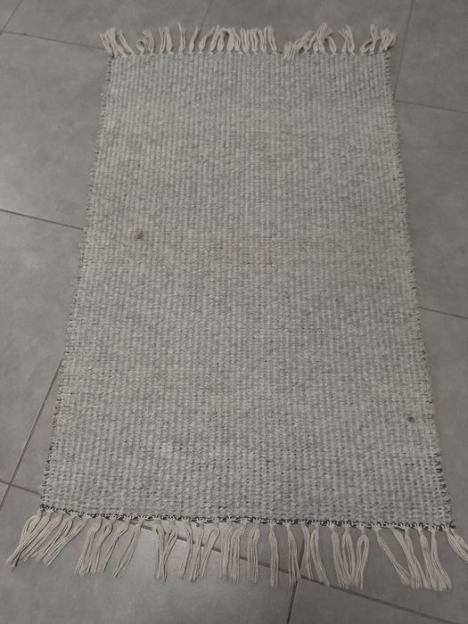 Sprzedam dywanik 150x80 cm.