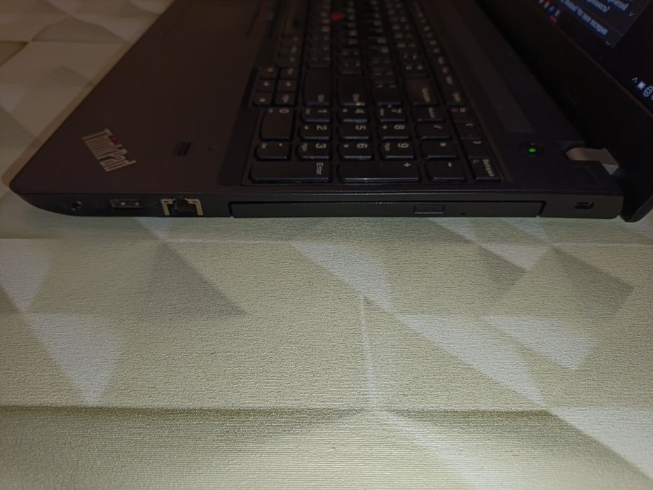 Ігровий ноутбук Lenovo e570 gtx950m,8ram,256ssd,i7