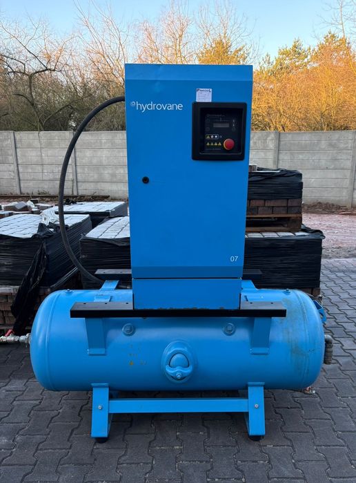 Kompresor łopatkowy  Hydrovane 7.5W 1m3/min 11 bar zbiornik 350L