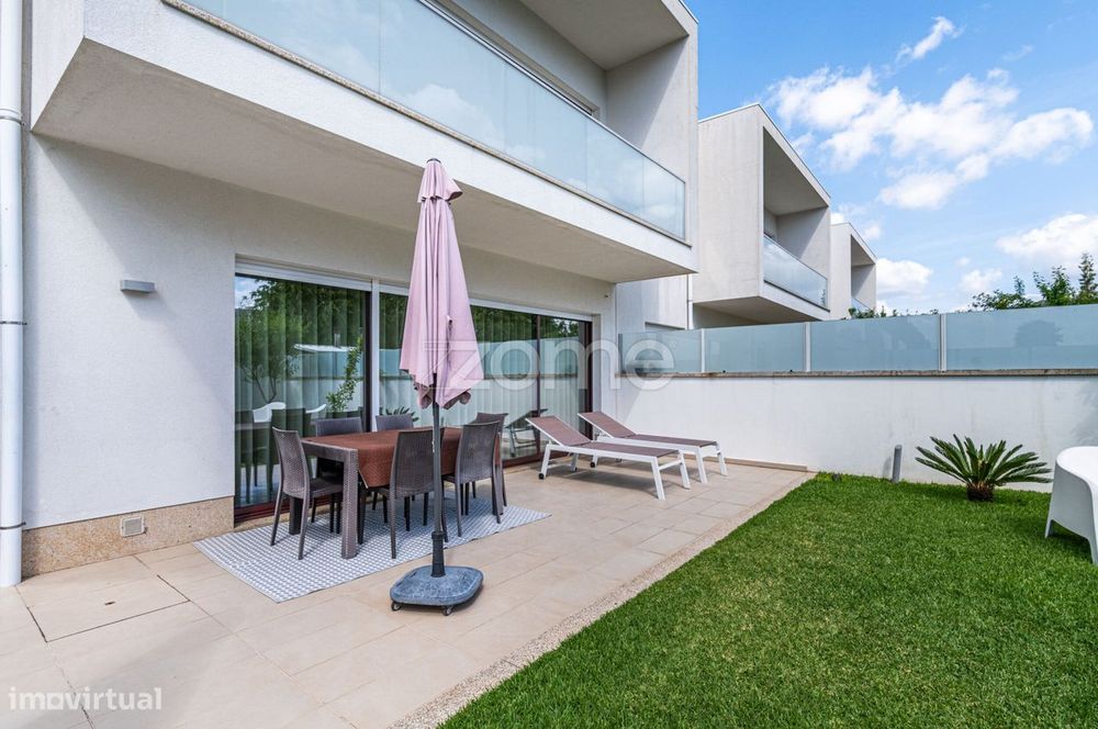 Moradia T5 em Palmeira, Braga