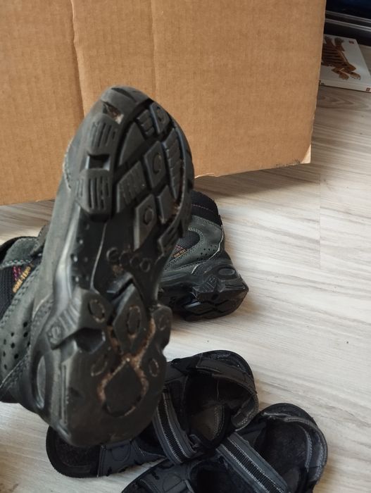 Zimowe ecco 28 i sandalki 29