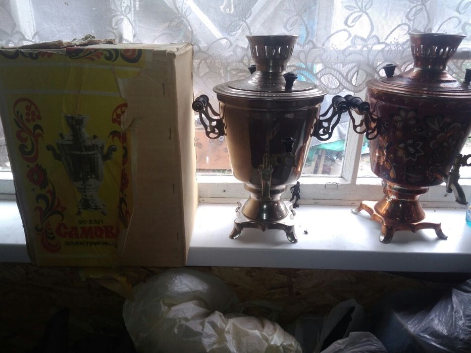 Продам самовар обыкновению.