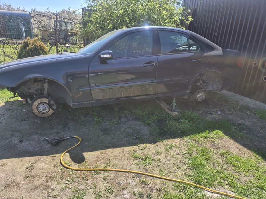 Sprzedam w całości lub na części