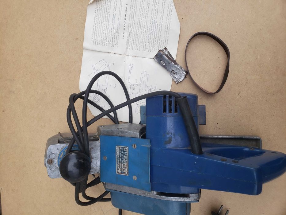 Електрофуганок Електрорубанок ИЕ5701А