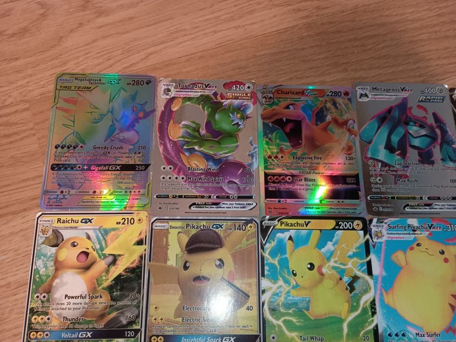 Karty Pokemon limitowane