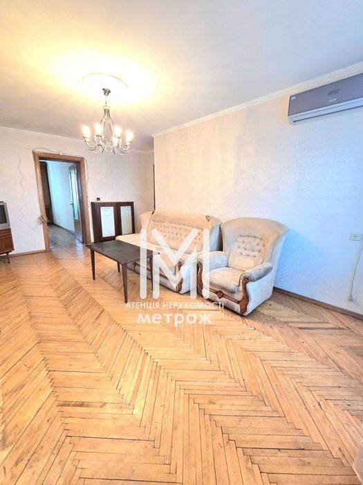 Продаю 3-к квартиру метро Научная, Новгородская