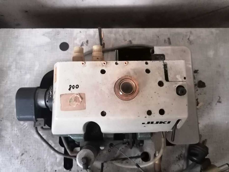 Máquina de costura corte e cose Juki – MO 1500S