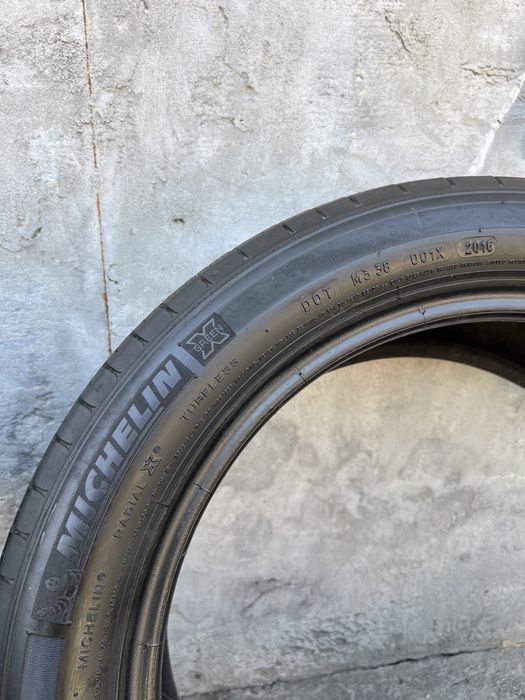 Покрышки Michelin R17 4шт