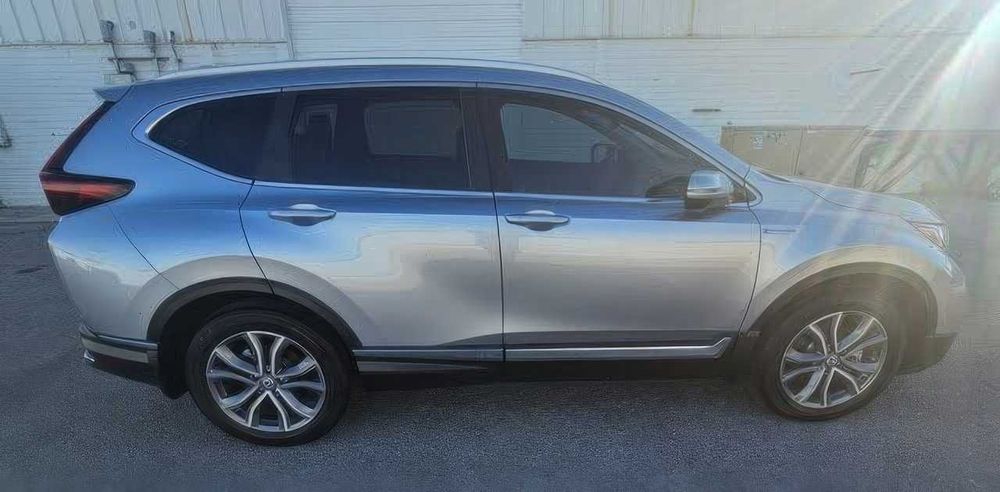 Honda CR-V Hybrid Touring      2022