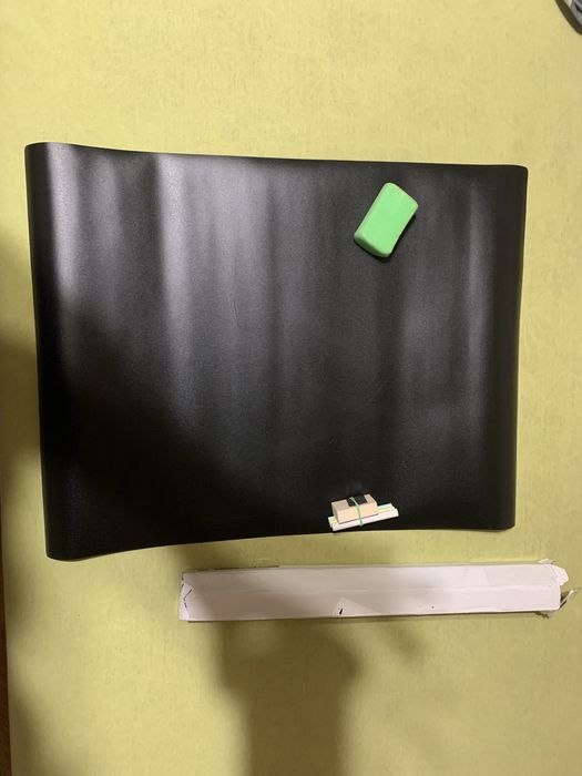 Поверхность для рисования мелками. На магните