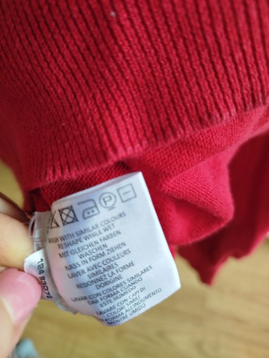 Sweter w serek bawełniany GANT M