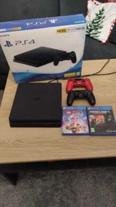 Konsola PlayStation 4