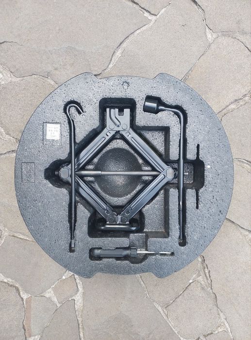 Органайзер, домкрат, ключі Hyundai Elantra HD (2006-2010)