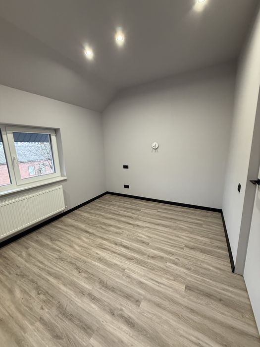 Приватний будинок (особняк) в центрі міста, ВЛАСНИК