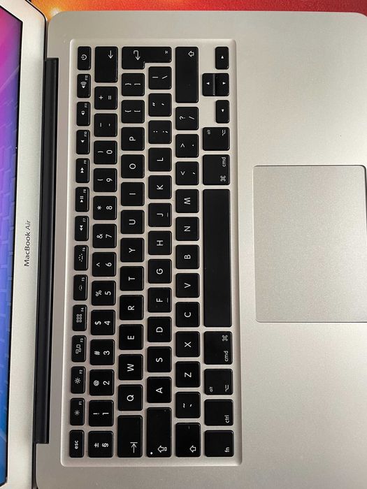 MacBook Air (13-calowy)