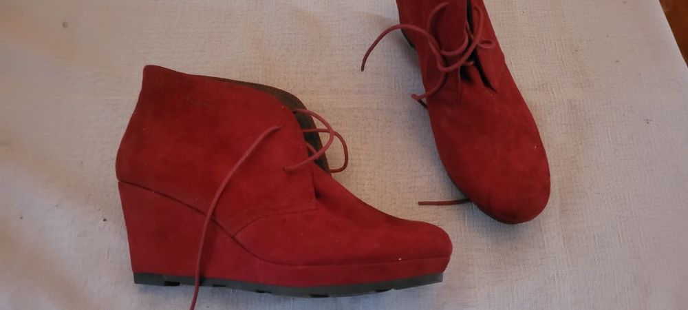 Tamaris czerwone obcasy 40