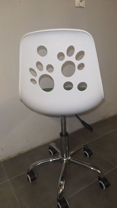 Krzesło obrotowe biurowe dziecięce