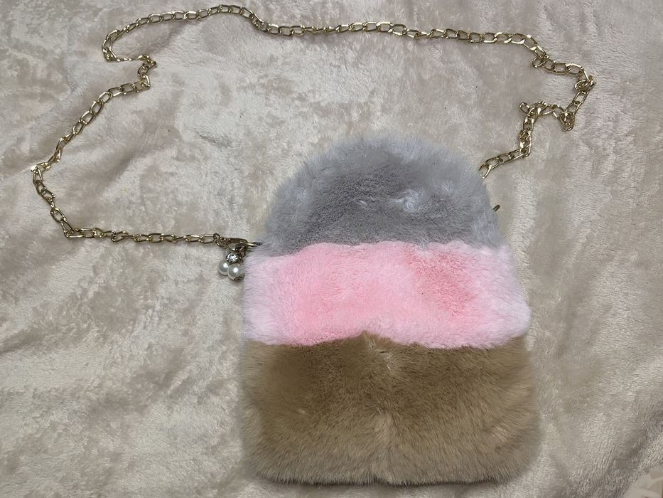 Сумка с мехом плюшевая мягкая